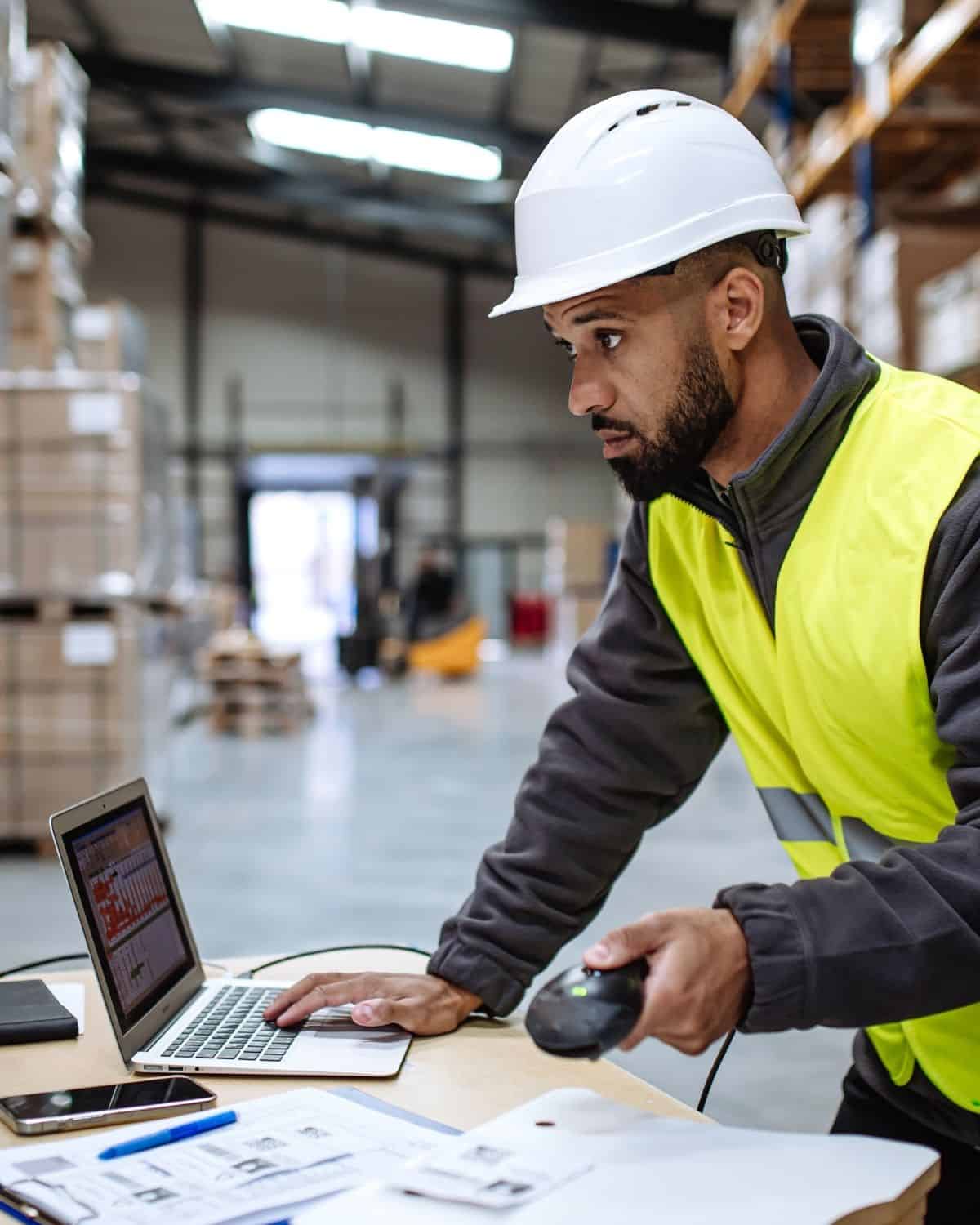 warehouse manager